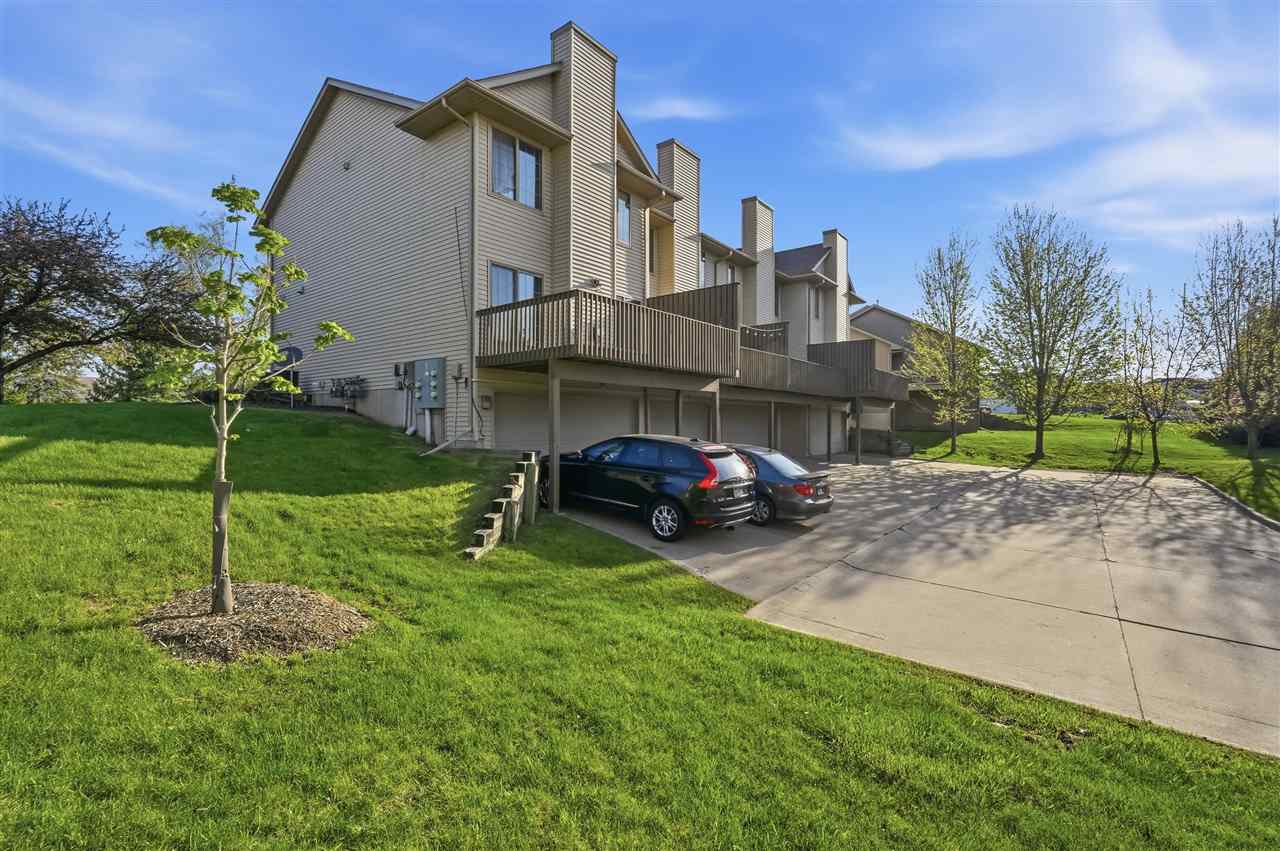 6 Ashford Place Iowa City IA 52245