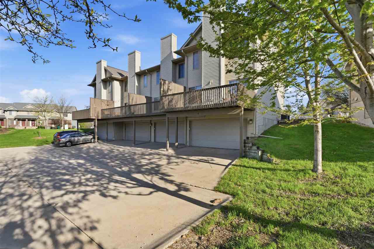 6 Ashford Place Iowa City IA 52245