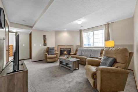 170 Elm Ridge Drive North Liberty IA 52317-8045