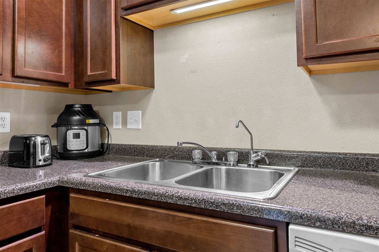170 Elm Ridge Drive North Liberty IA 52317-8045