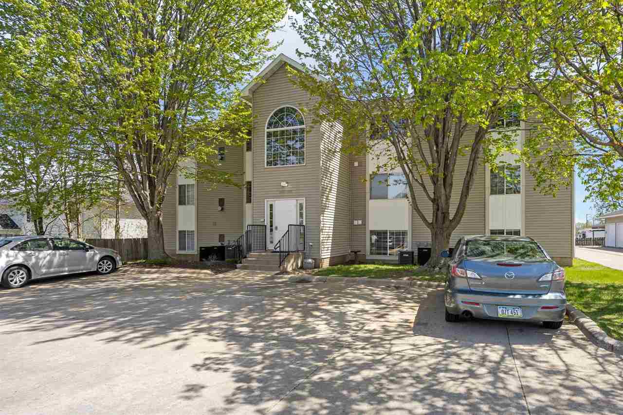 170 Elm Ridge Drive North Liberty IA 52317-8045