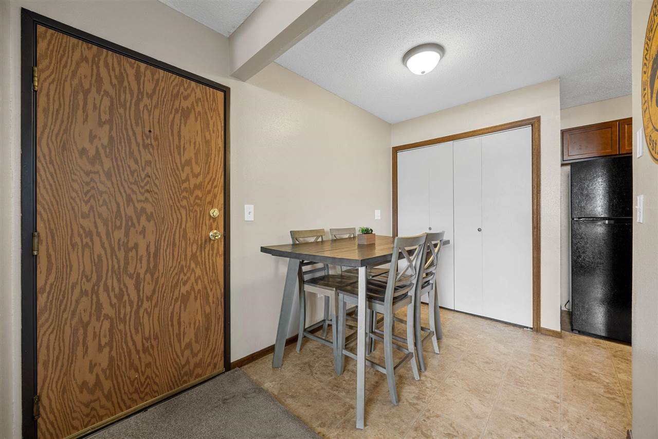 170 Elm Ridge Drive North Liberty IA 52317-8045