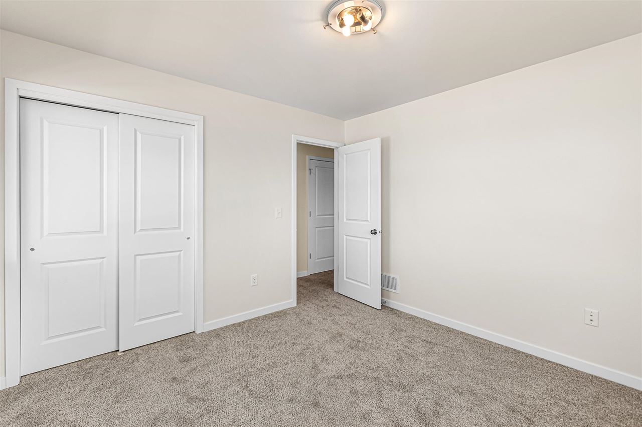 1652 Aspen Court North Liberty IA 52317