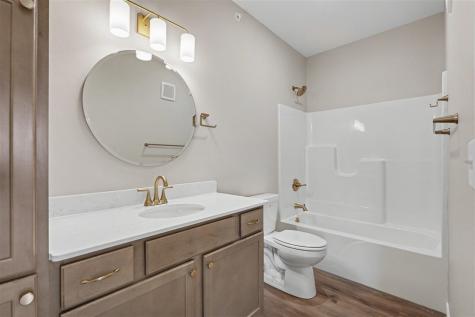 4428 Deer Creek Road Iowa City IA 52246
