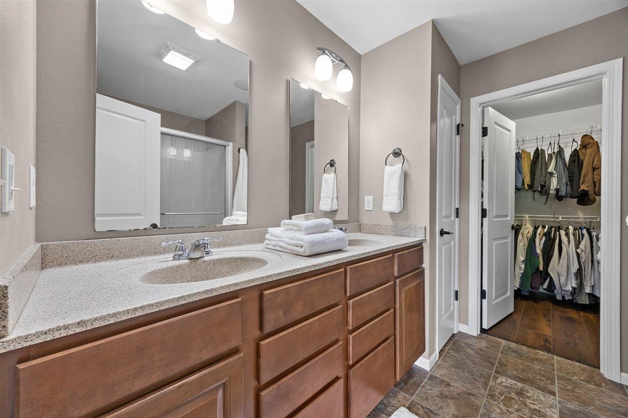 752 Mission Point Road Iowa City IA 52245