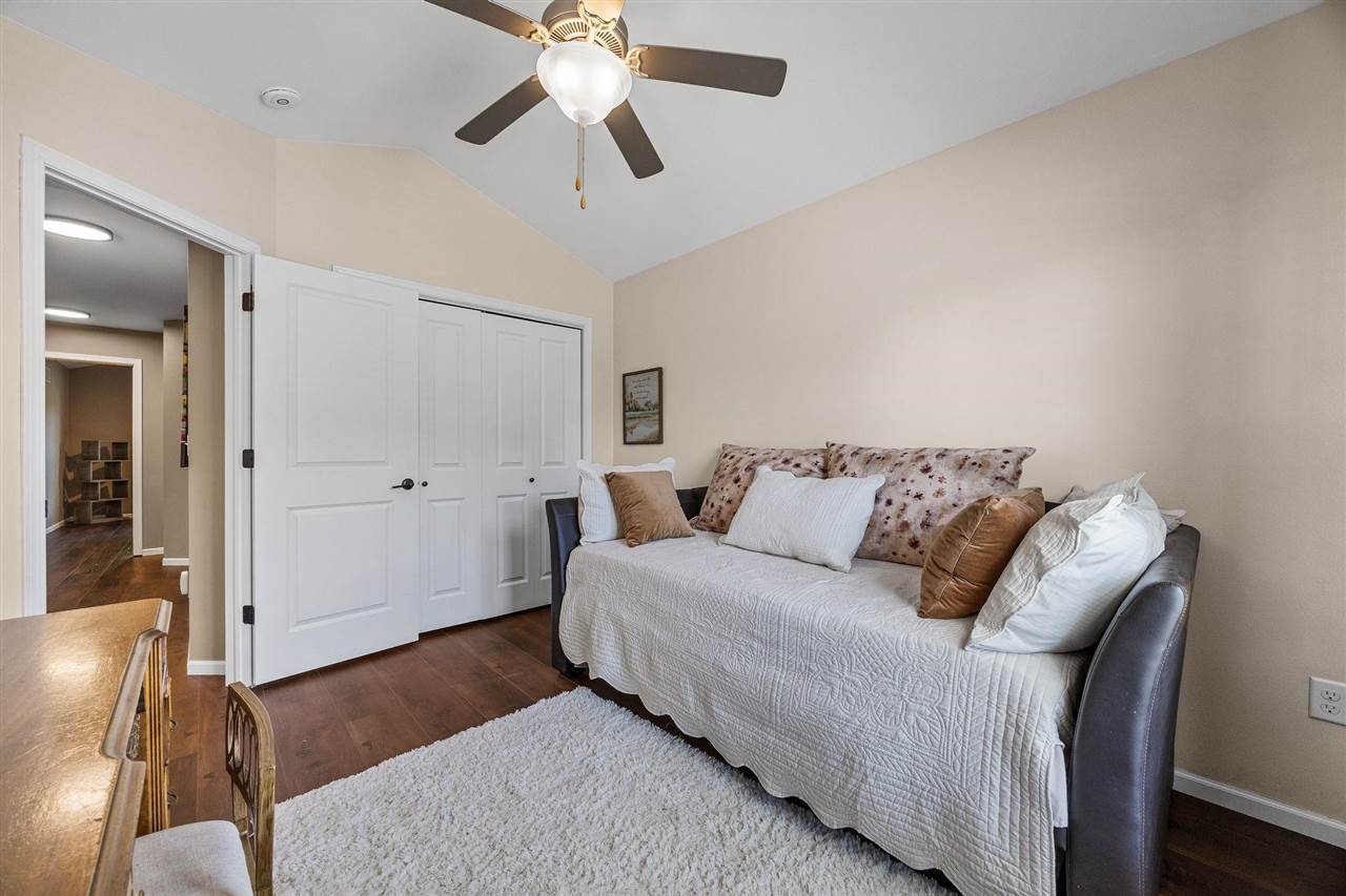 752 Mission Point Road Iowa City IA 52245