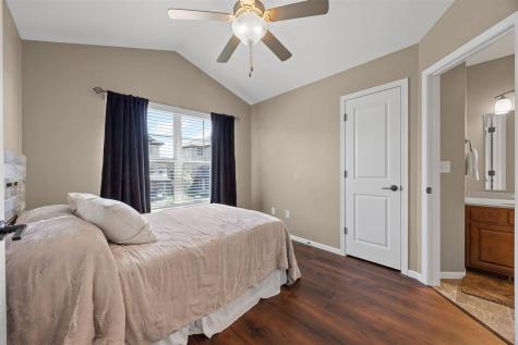752 Mission Point Road Iowa City IA 52245