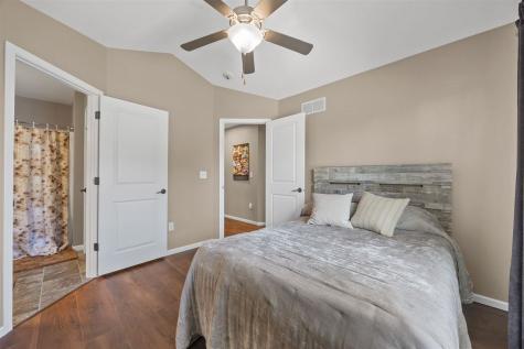 752 Mission Point Road Iowa City IA 52245