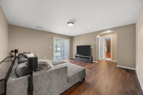 752 Mission Point Road Iowa City IA 52245