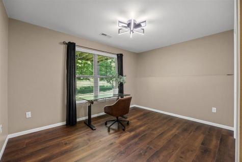 752 Mission Point Road Iowa City IA 52245