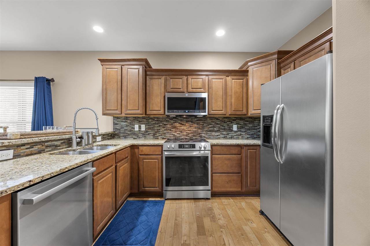752 Mission Point Road Iowa City IA 52245