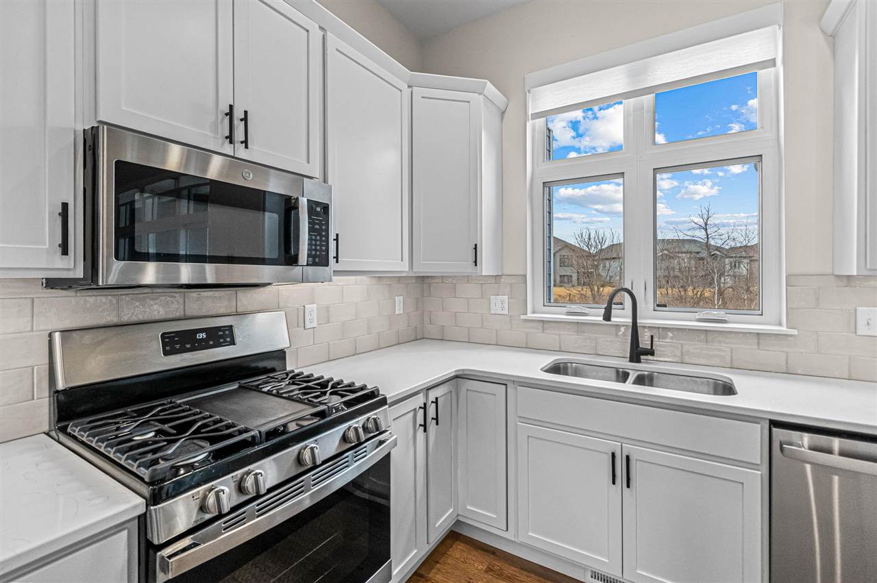 375 Hidden Ridge Drive Coralville IA 52241
