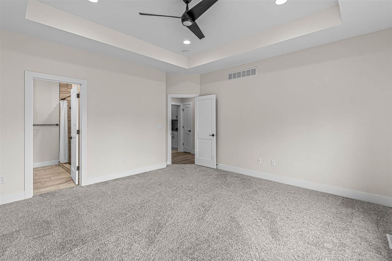375 Hidden Ridge Drive Coralville IA 52241