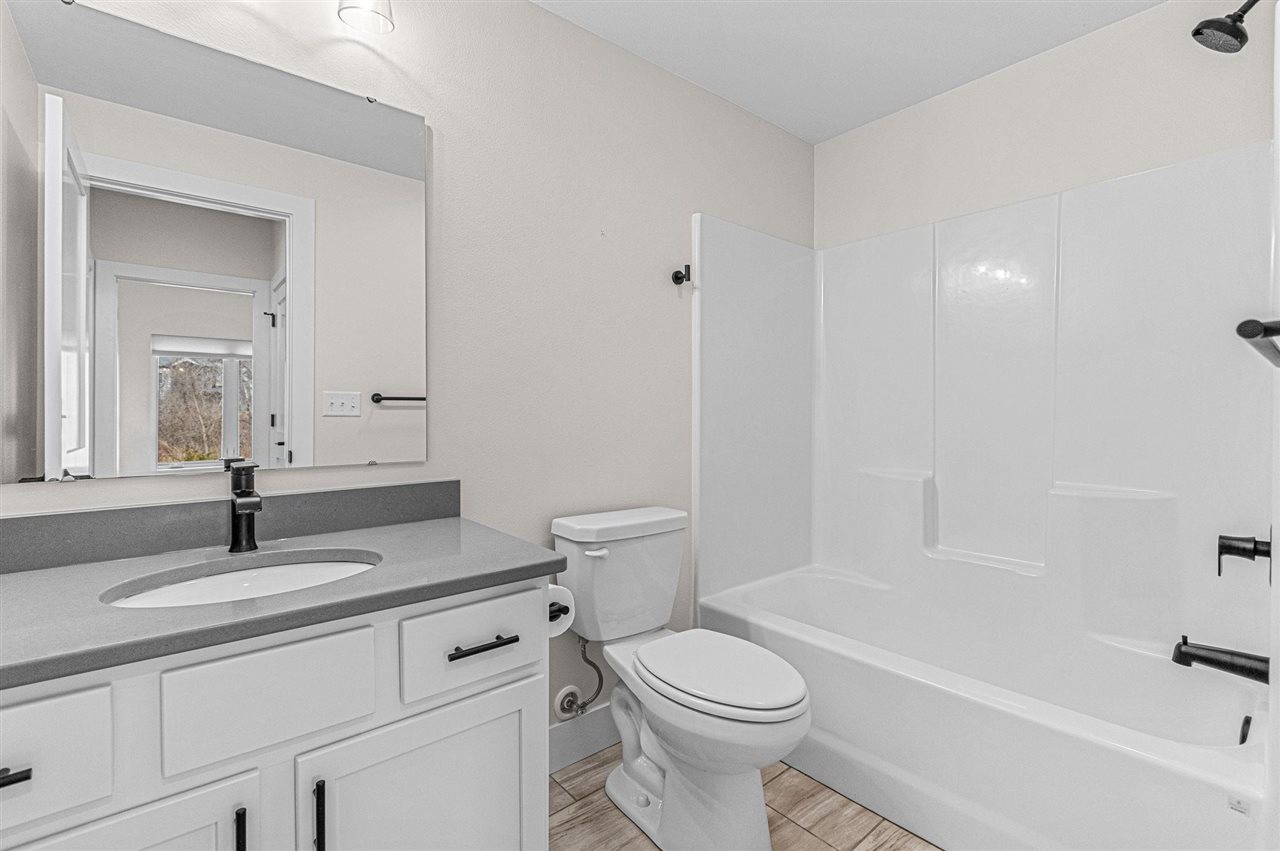 375 Hidden Ridge Drive Coralville IA 52241