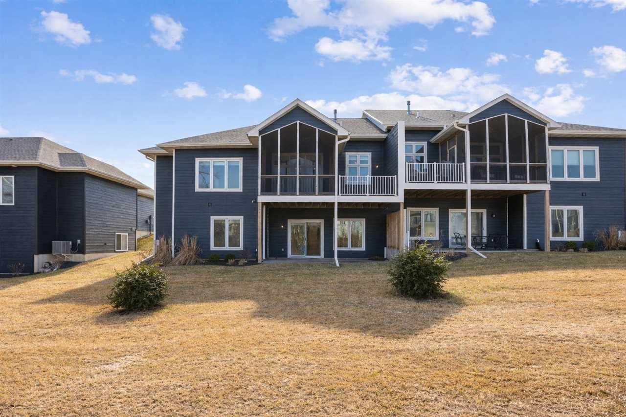 375 Hidden Ridge Drive Coralville IA 52241
