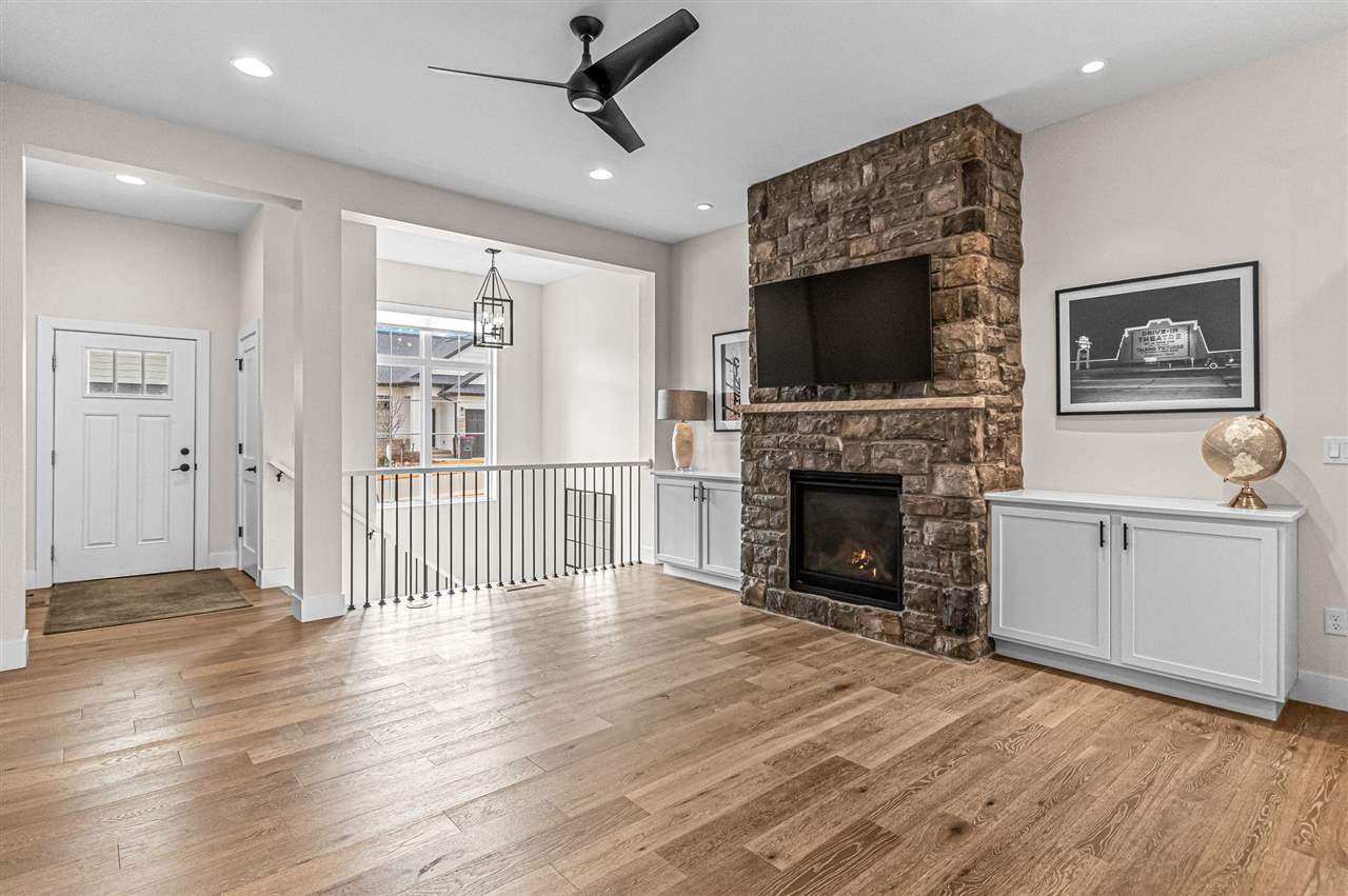 375 Hidden Ridge Drive Coralville IA 52241