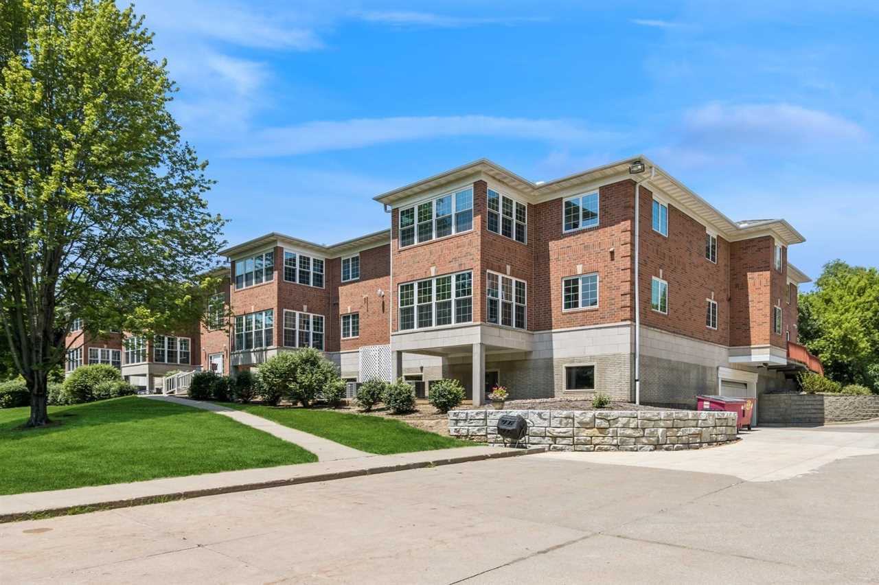 2601 Hickory Trail Iowa City IA 52245