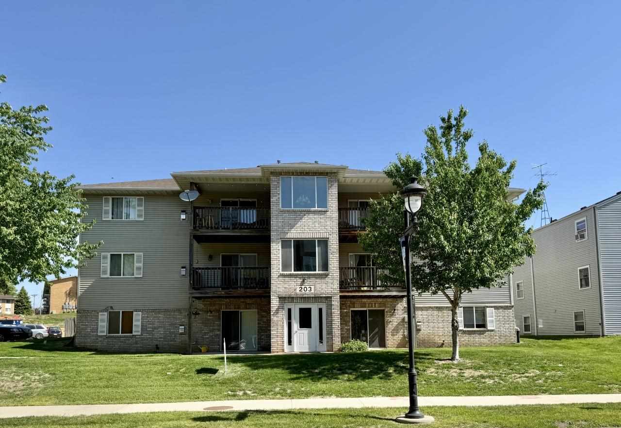 203 5th Street Coralville IA 52241