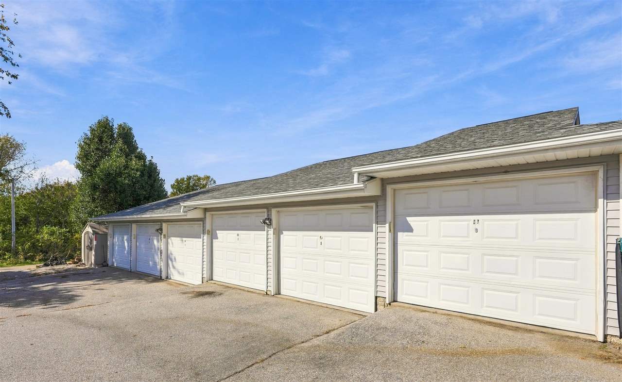 405 James Boulevard Oxford IA 52322