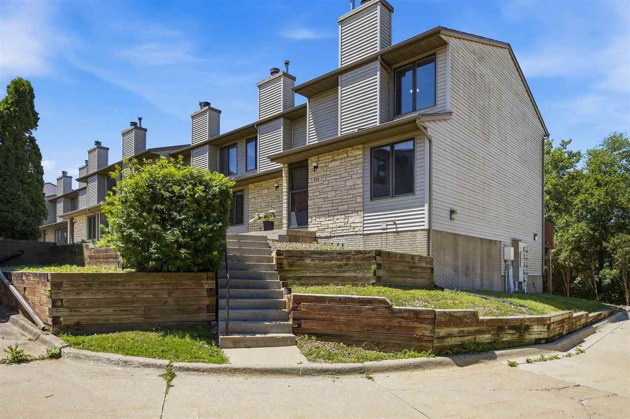 924 West Side Drive Iowa City IA 52246