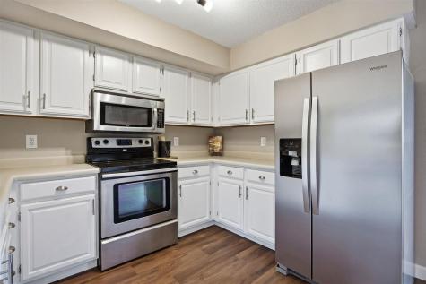 924 West Side Drive Iowa City IA 52246