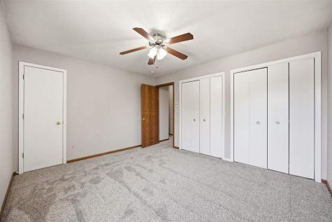 924 West Side Drive Iowa City IA 52246