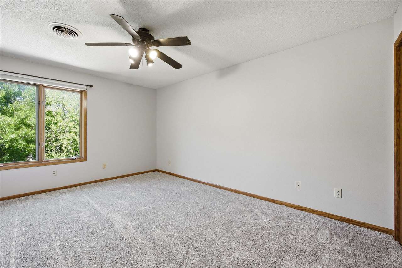 924 West Side Drive Iowa City IA 52246