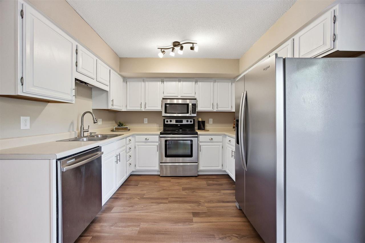 924 West Side Drive Iowa City IA 52246