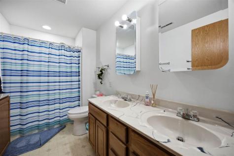 1422 Crossings Court Cedar Rapids IA 52402