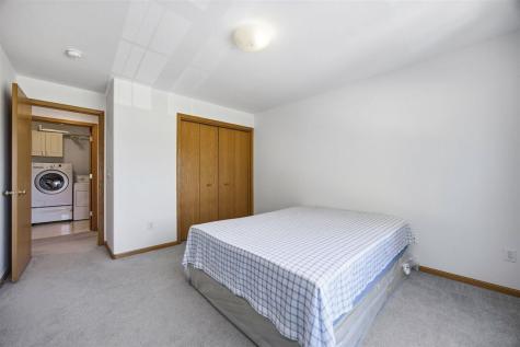 1422 Crossings Court Cedar Rapids IA 52402