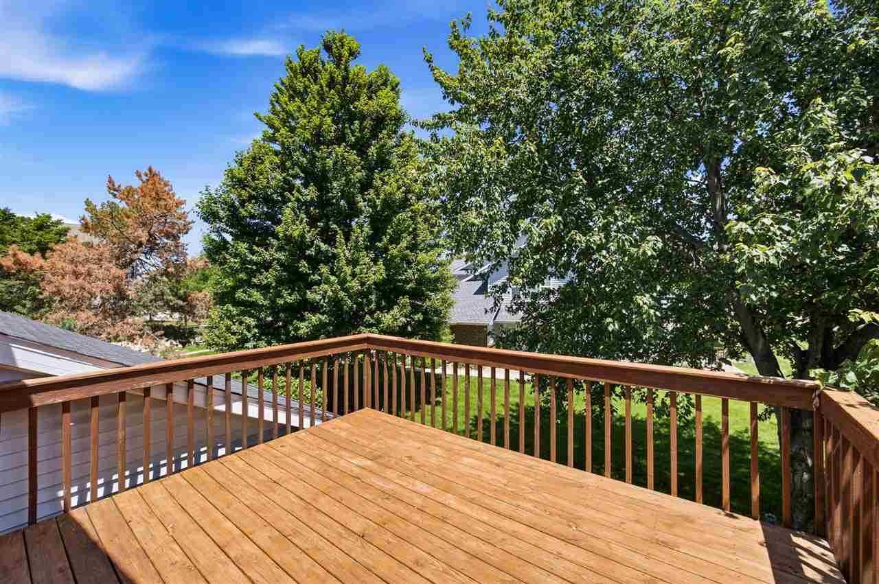 1422 Crossings Court Cedar Rapids IA 52402