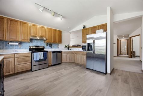 1422 Crossings Court Cedar Rapids IA 52402