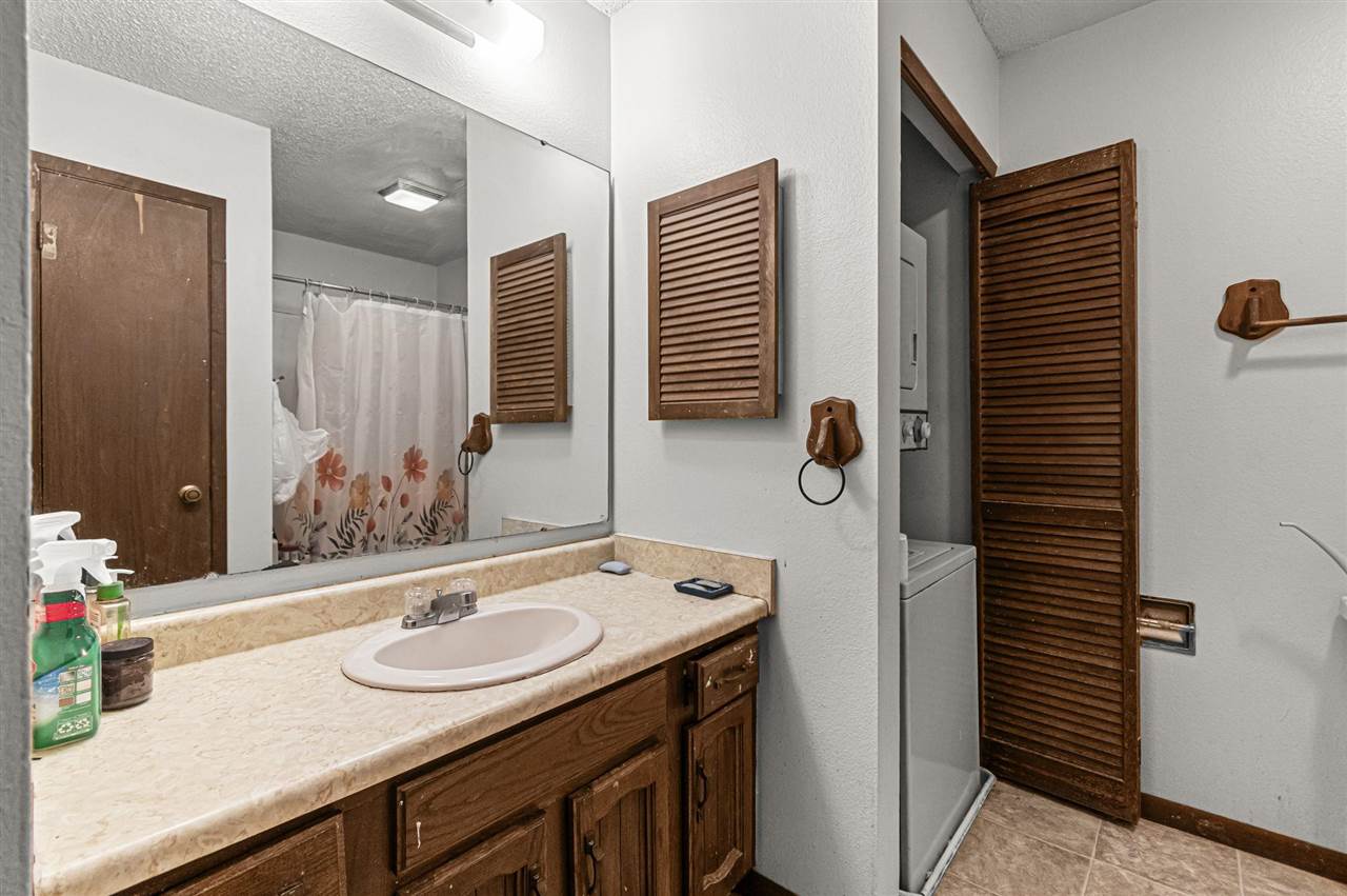 343 Willowind Place Iowa City IA 52246