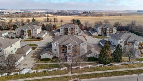 2825 Triple Crown Lane Iowa City IA 52240
