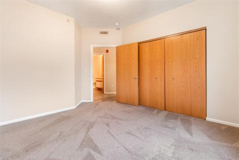2825 Triple Crown Lane Iowa City IA 52240