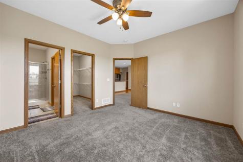 812 Dorchester Place NE Cedar Rapids IA 52402
