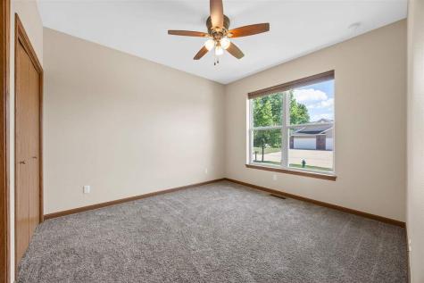 812 Dorchester Place NE Cedar Rapids IA 52402