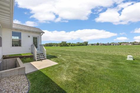 812 Dorchester Place NE Cedar Rapids IA 52402