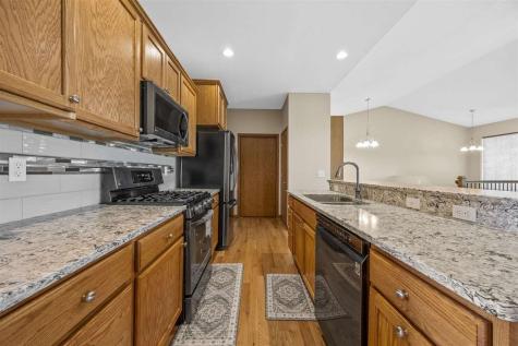 812 Dorchester Place NE Cedar Rapids IA 52402