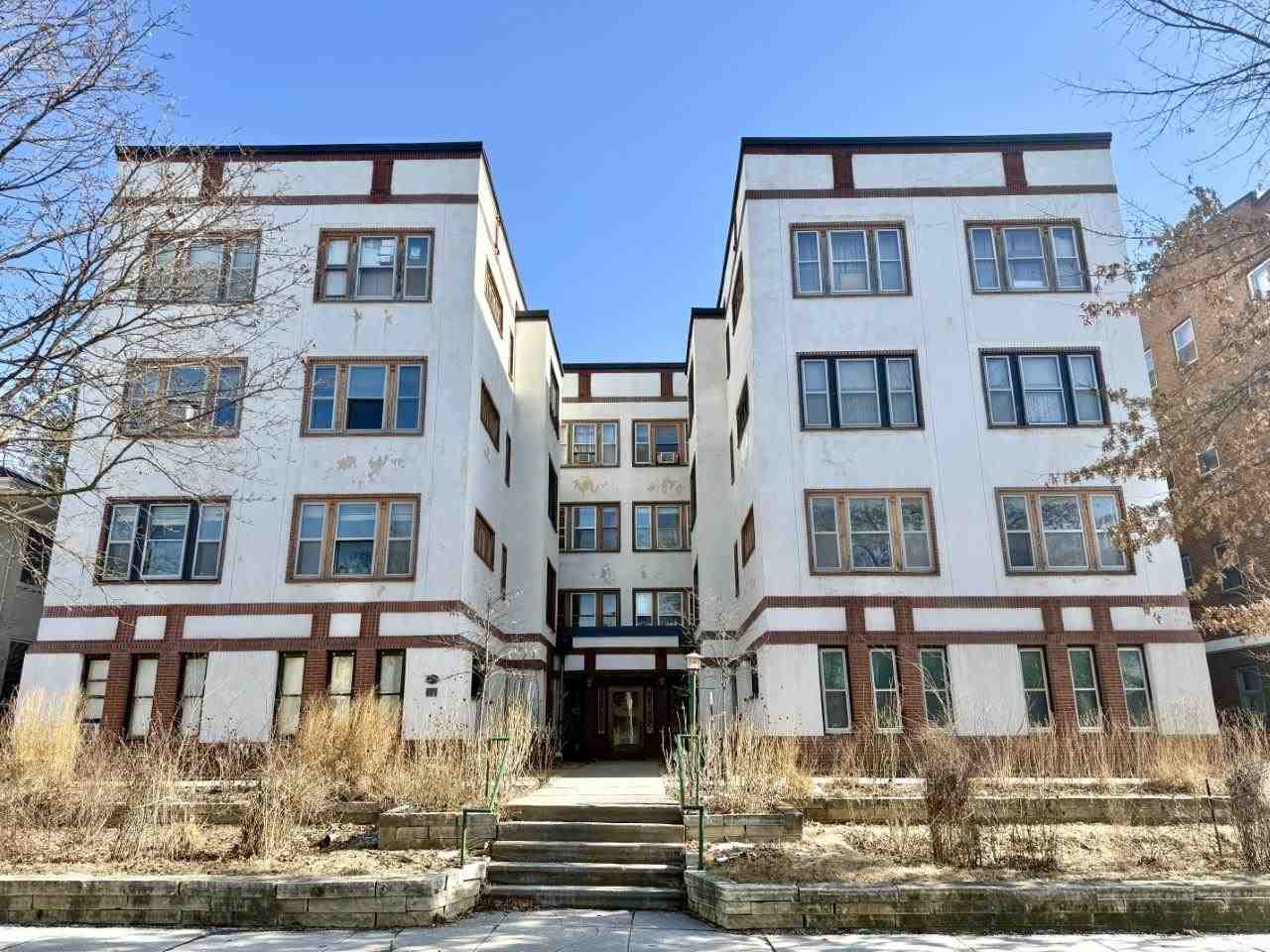 228 S Summit Street Iowa City IA 52240
