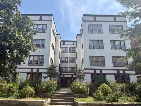 228 S Summit Street Iowa City IA 52240