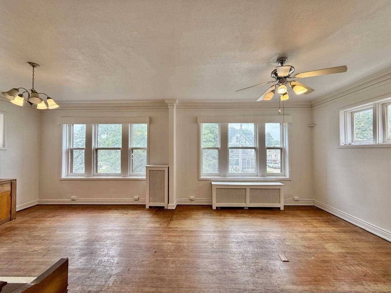 228 S Summit Street Iowa City IA 52240