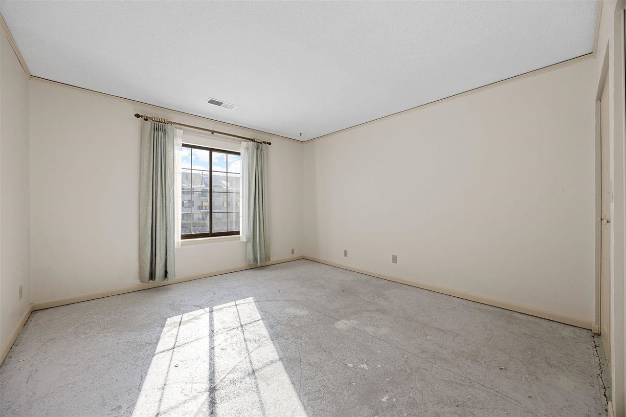 130 Thompson Drive SE Cedar Rapids IA 52403