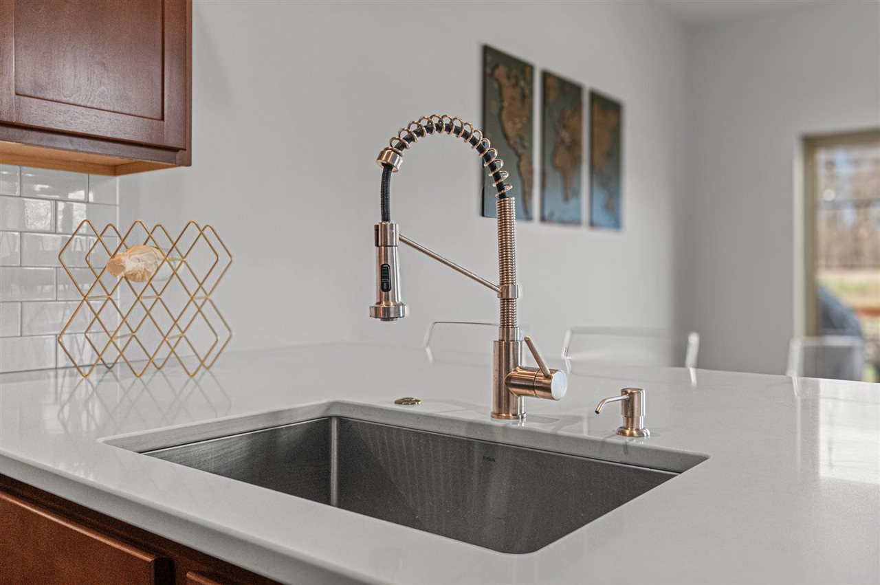 704 Mission Point Road Iowa City IA 52245