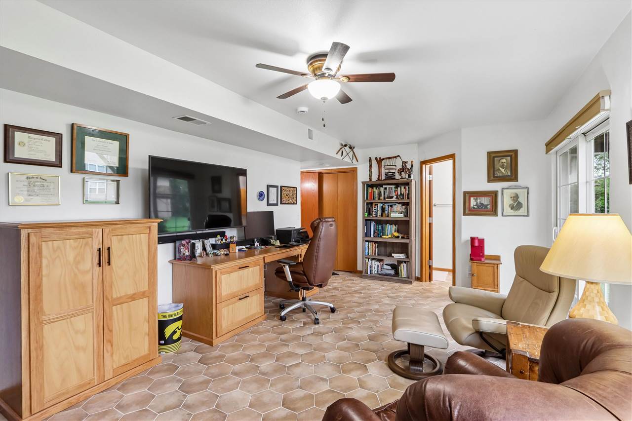 110 Jefferson Lane North Liberty IA 52317