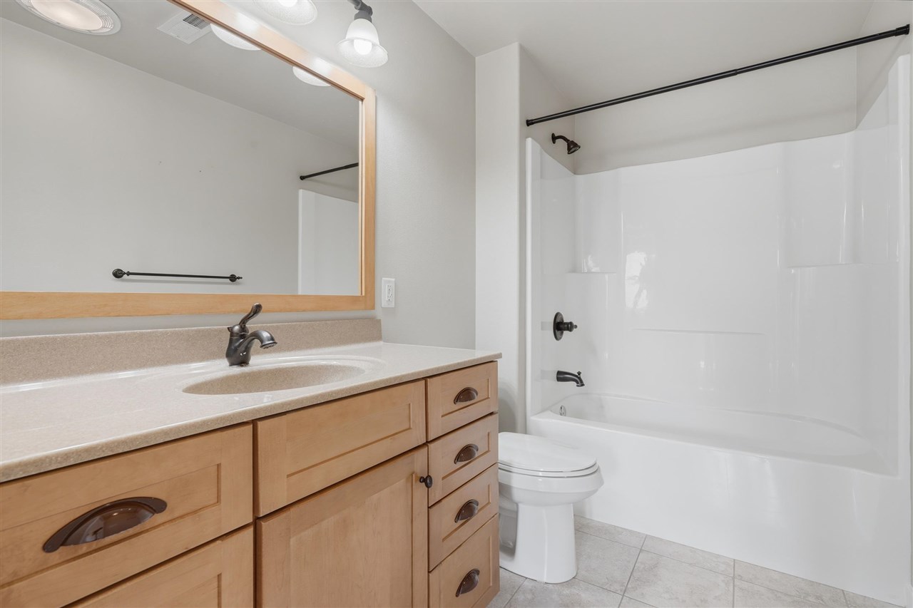 847 Quarry Road Coralville IA 52241