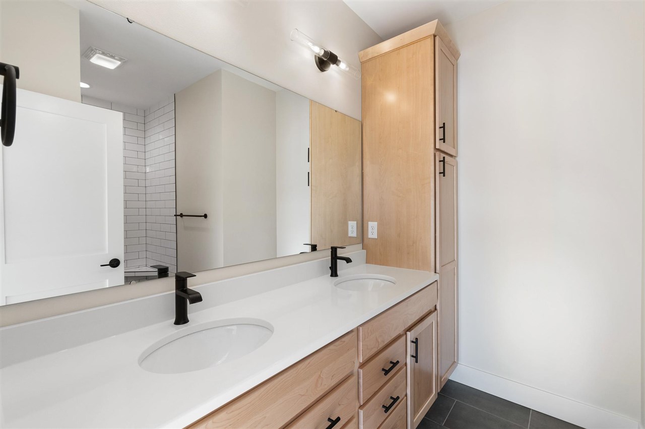 360 Hidden Ridge Drive Coralville IA 52241