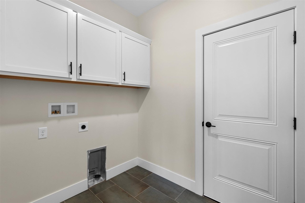 360 Hidden Ridge Drive Coralville IA 52241