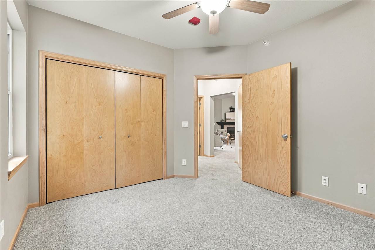1092 Walnut Avenue Riverside IA 52337