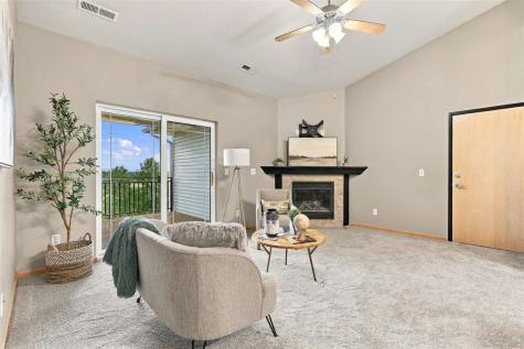 1092 Walnut Avenue Riverside IA 52337